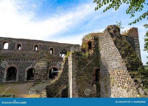 The Kaiserpfalz at Worms: A Majestic Medieval Fortress Overlooking the Rhine!